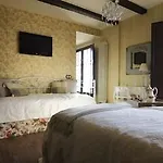 Rural La Tenada Otel