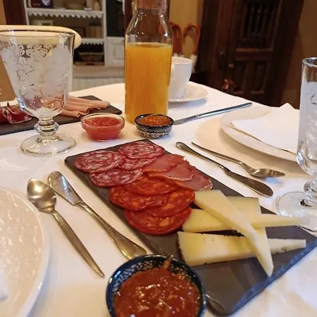 فندق Rural La Tenada 3*