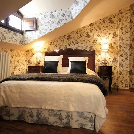 Hotel Rural La Tenada